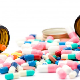Santé: bientôt sur internet la base de données des médicaments